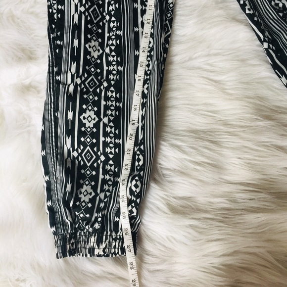 {Boutique} Black and White Aztec pattern Joggers - Picture 6 of 6
